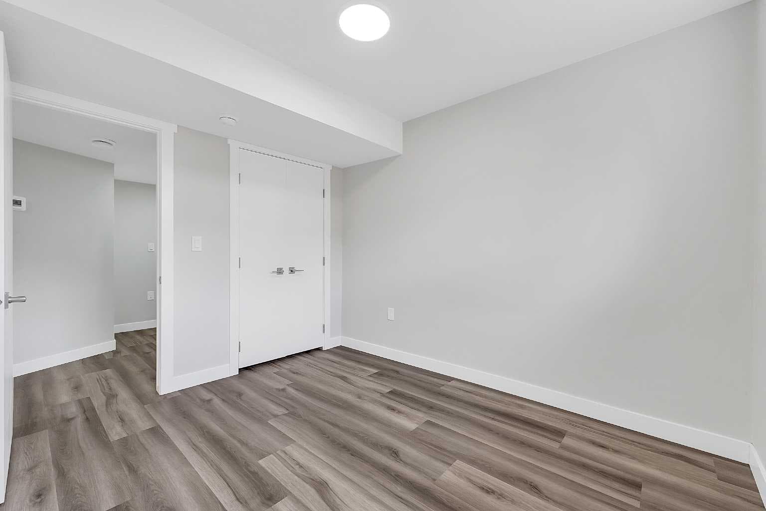 121 Carringvue Park NW