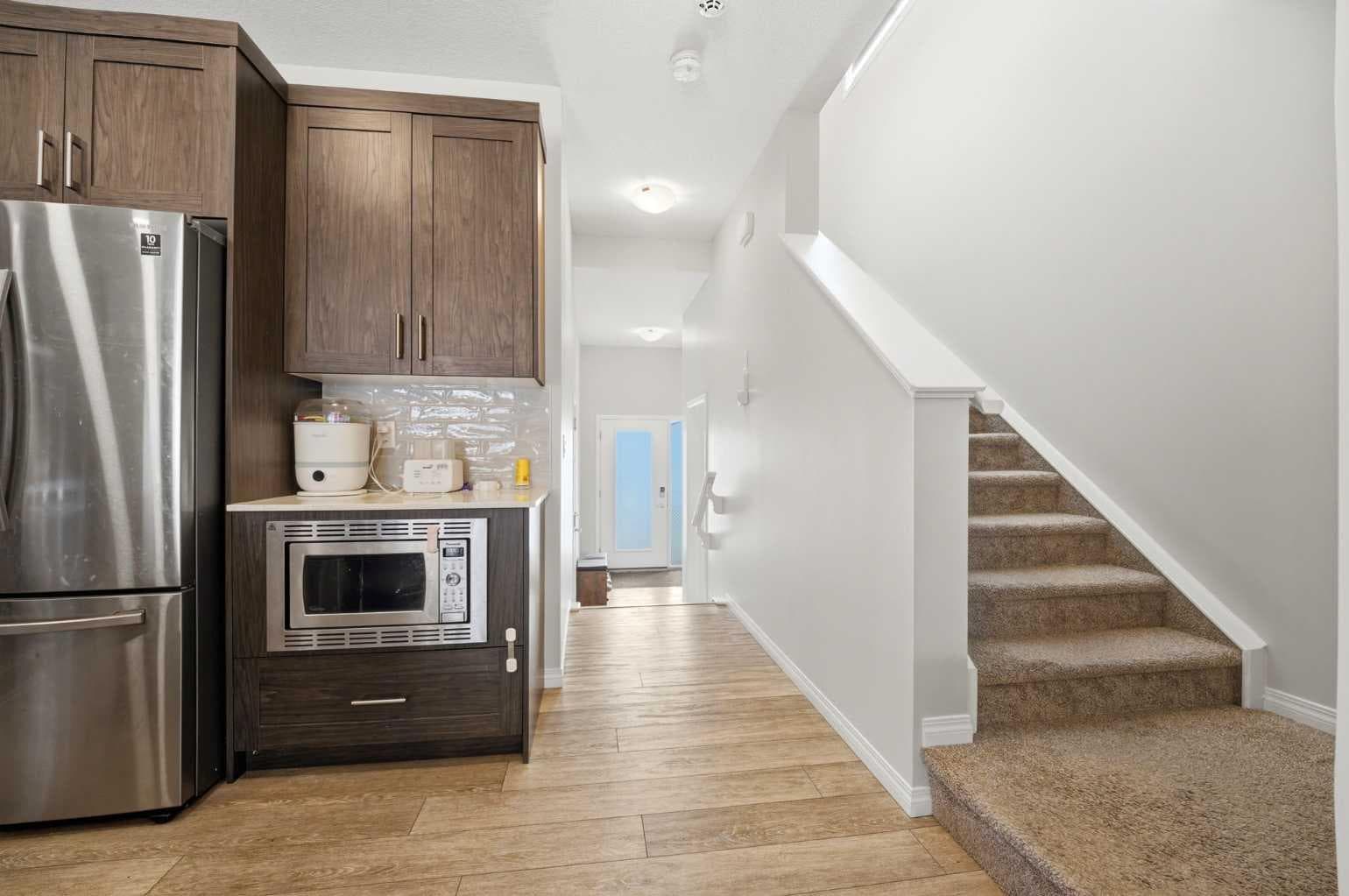 121 Carringvue Park NW