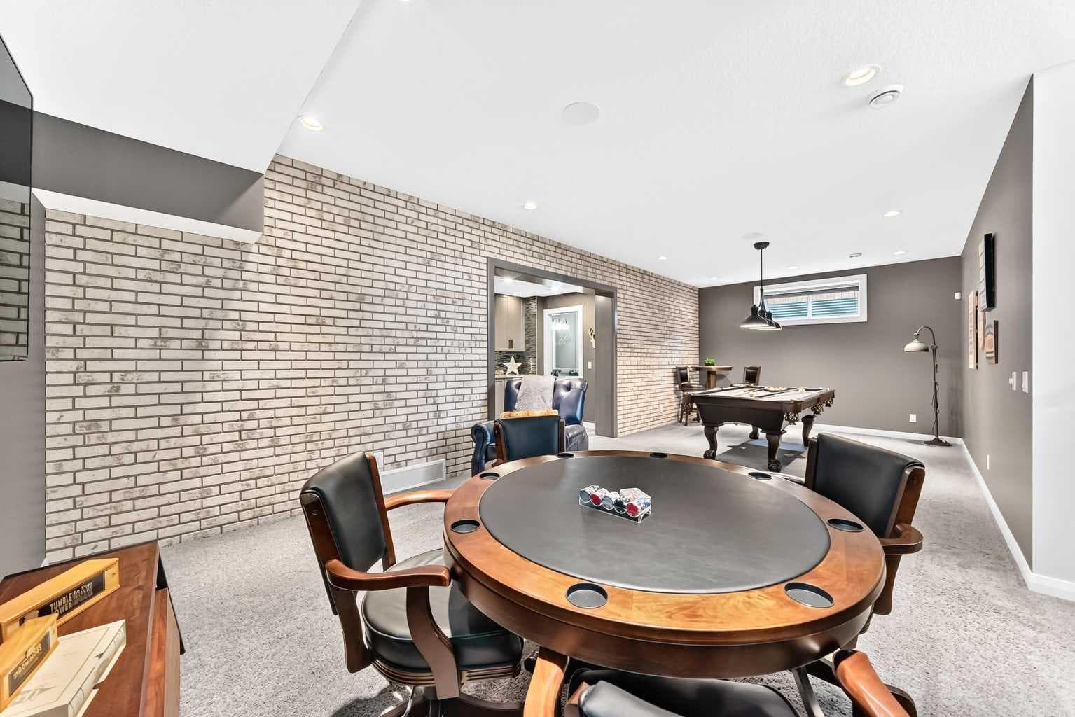 209 SANDPIPER Boulevard 