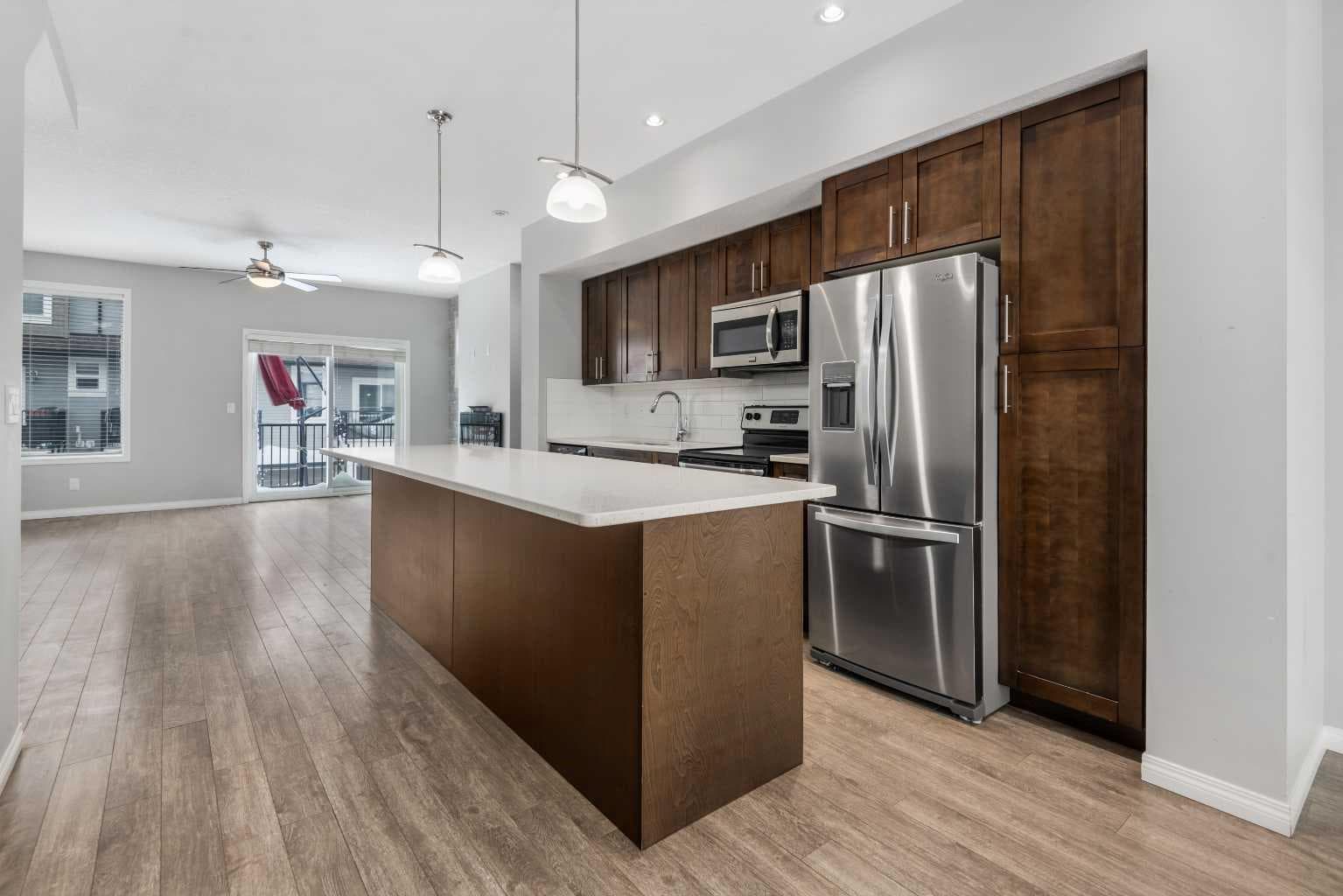 506, 280 Williamstown Close NW
