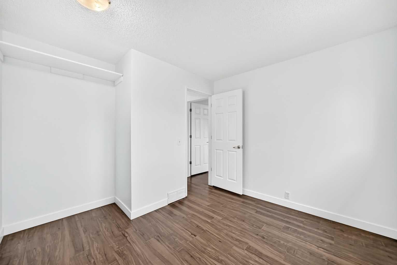 60 Erin Mount Crescent SE