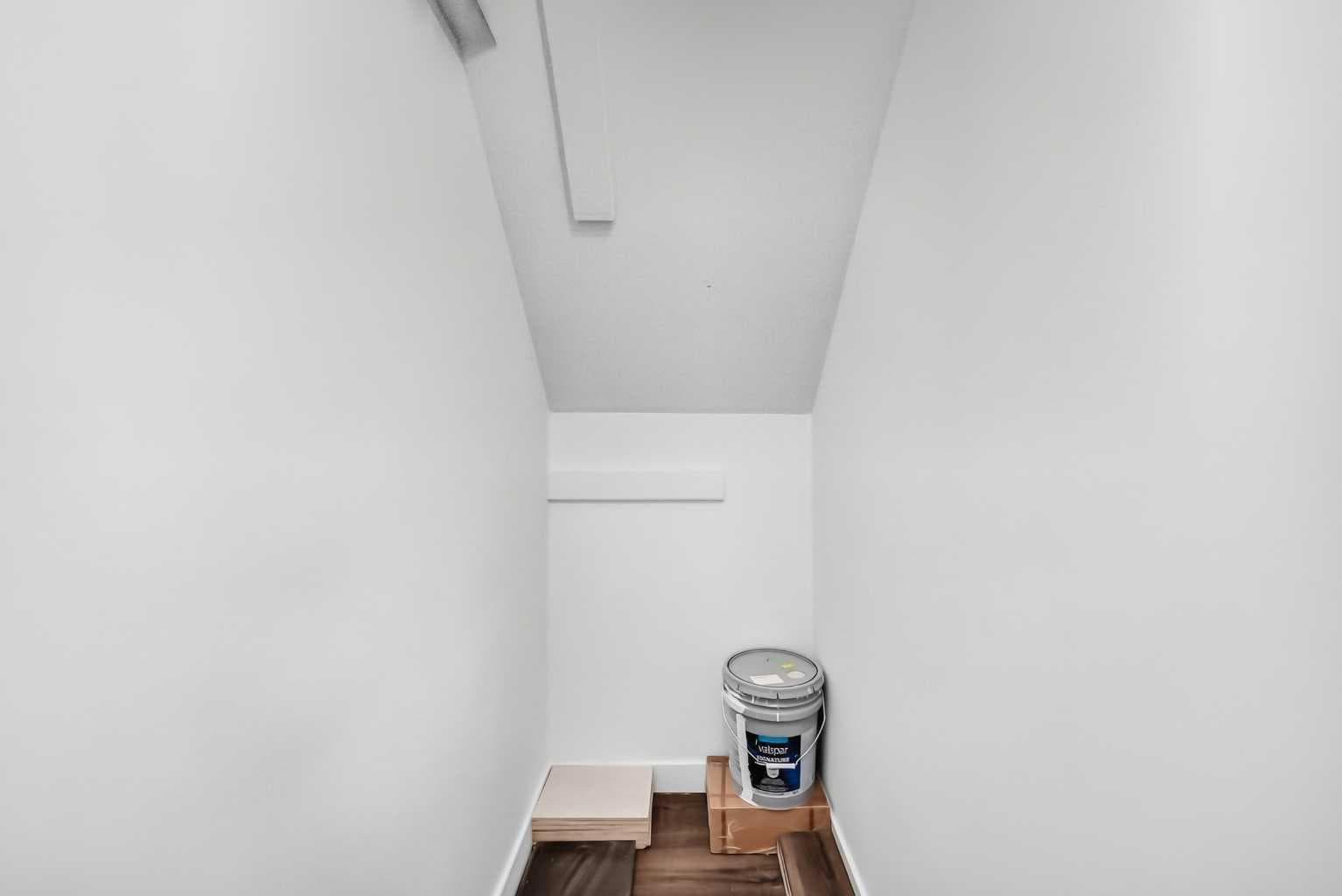 60 Erin Mount Crescent SE