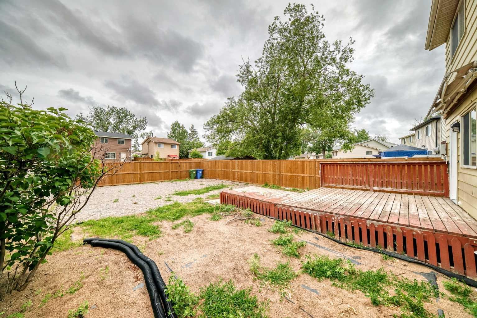 60 Erin Mount Crescent SE