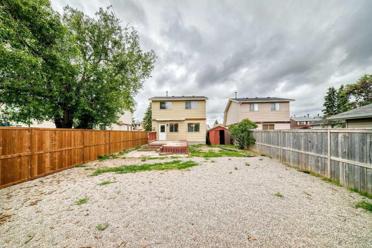 60 Erin Mount Crescent SE