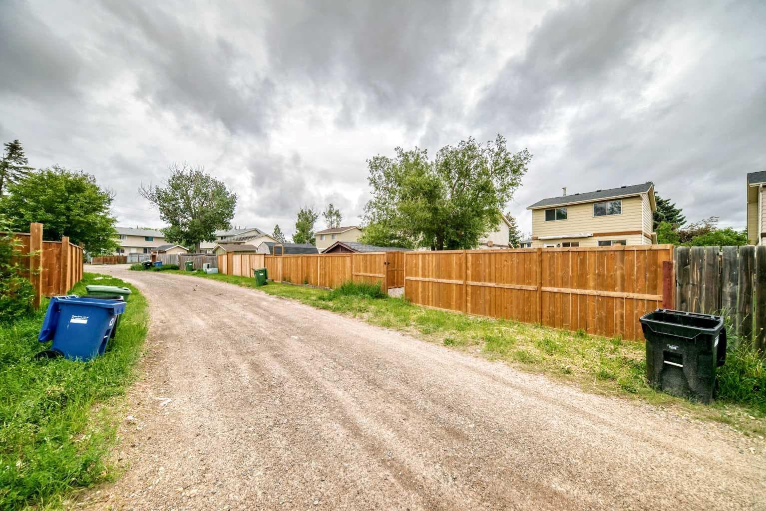 60 Erin Mount Crescent SE