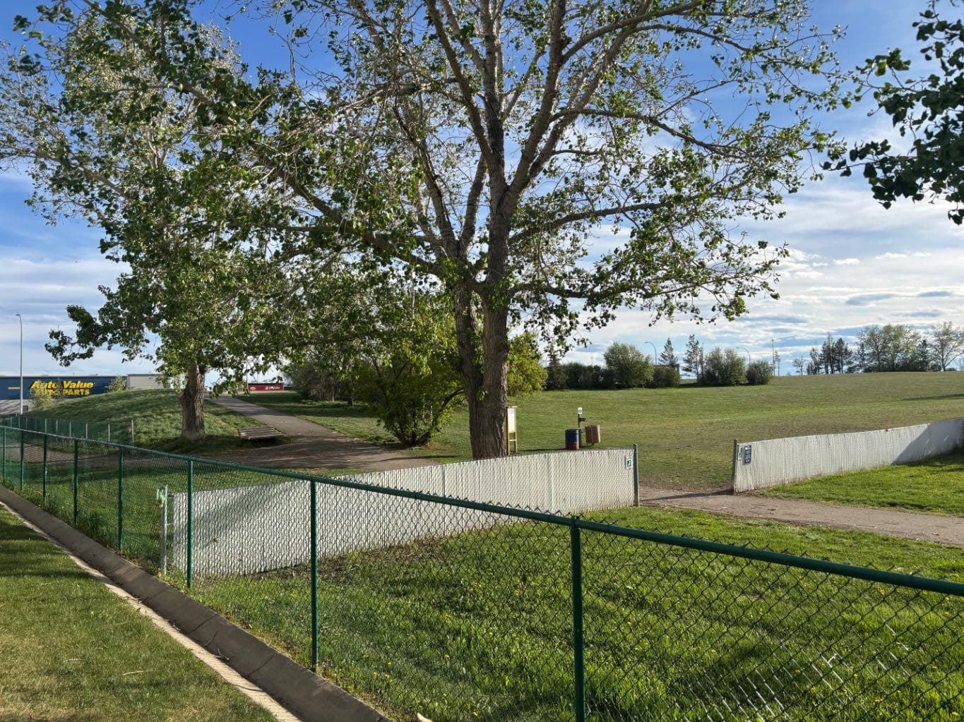 602, 800 Yankee Valley Boulevard SE