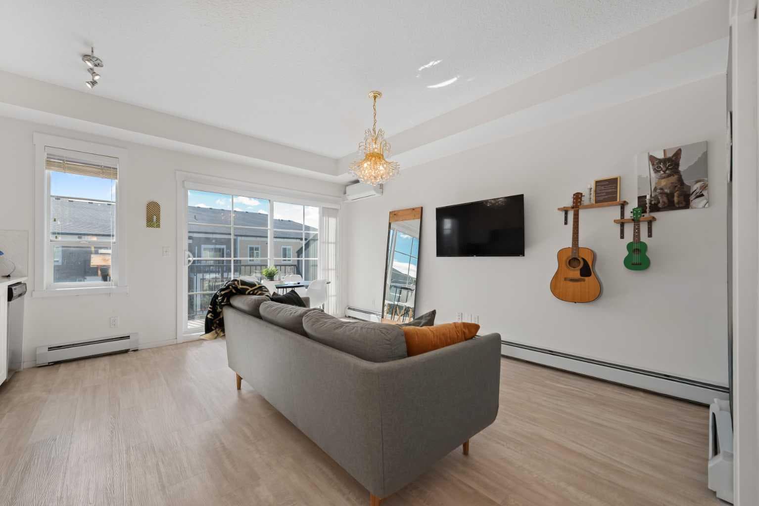 1407, 215 Legacy Boulevard SE