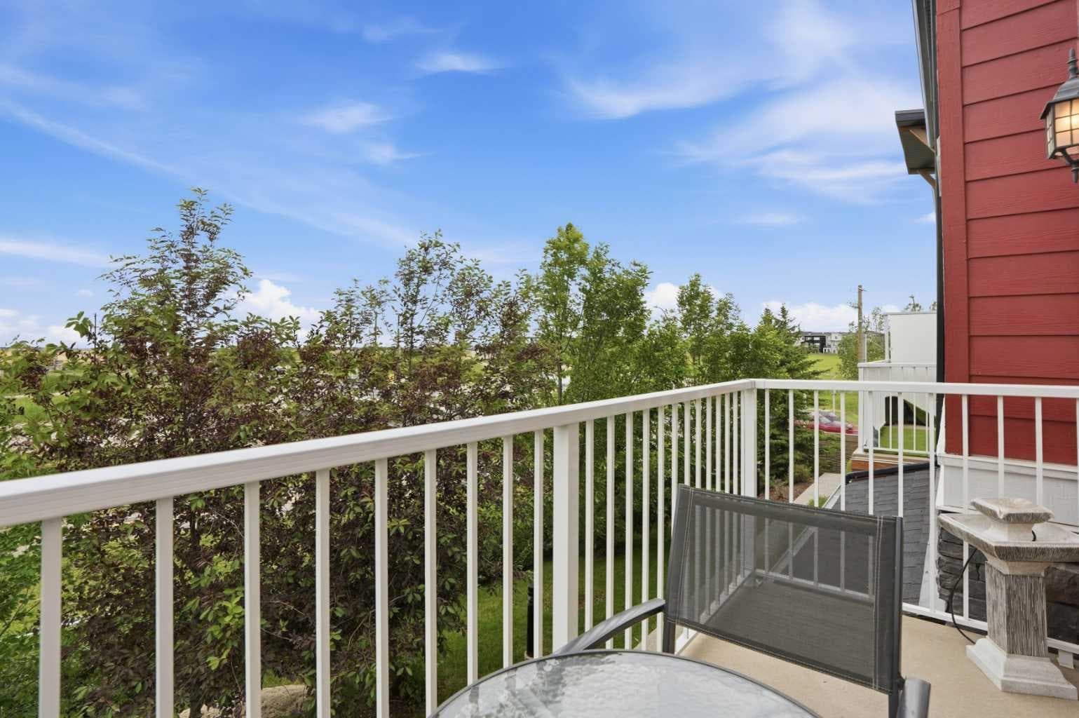 31, 111 Rainbow Falls Gate 