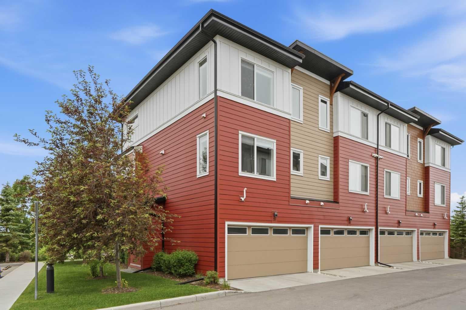 31, 111 Rainbow Falls Gate 