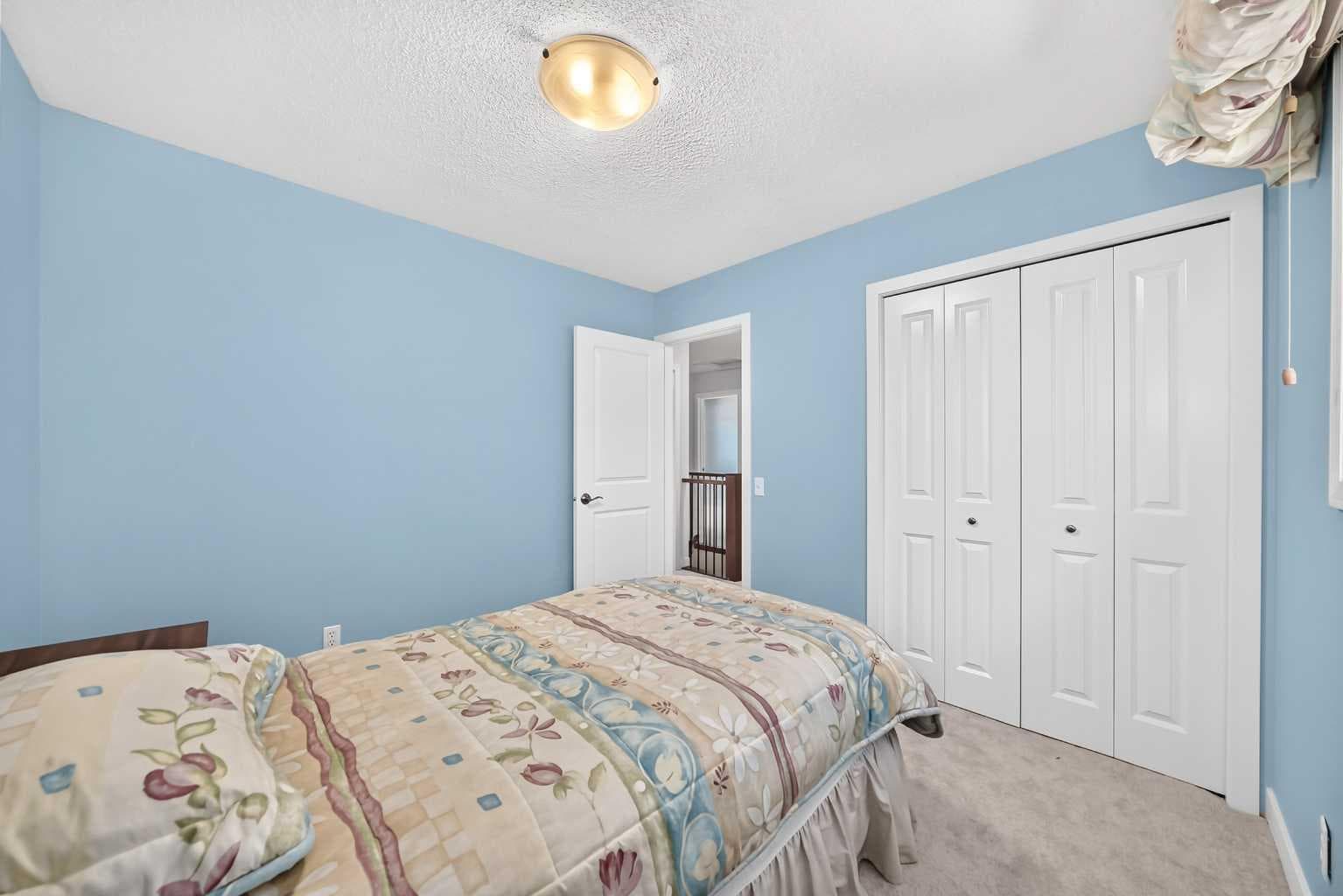 316 Parkland Way SE