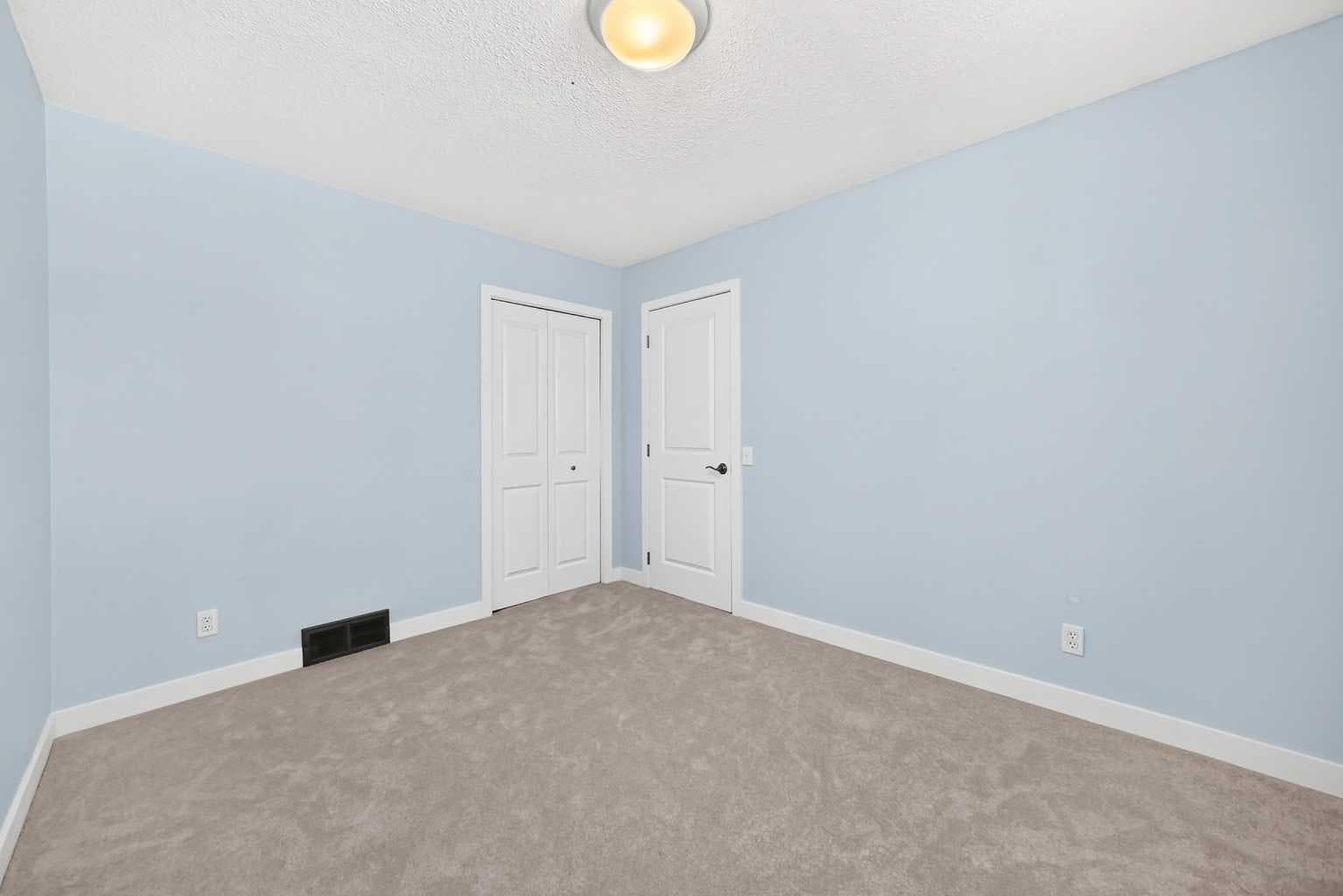 316 Parkland Way SE