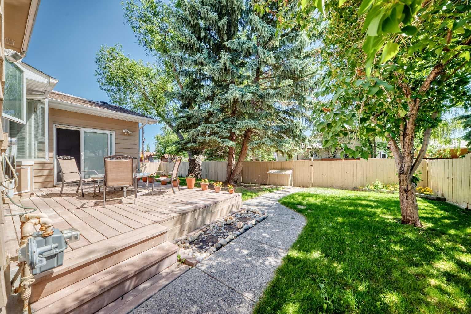 316 Parkland Way SE