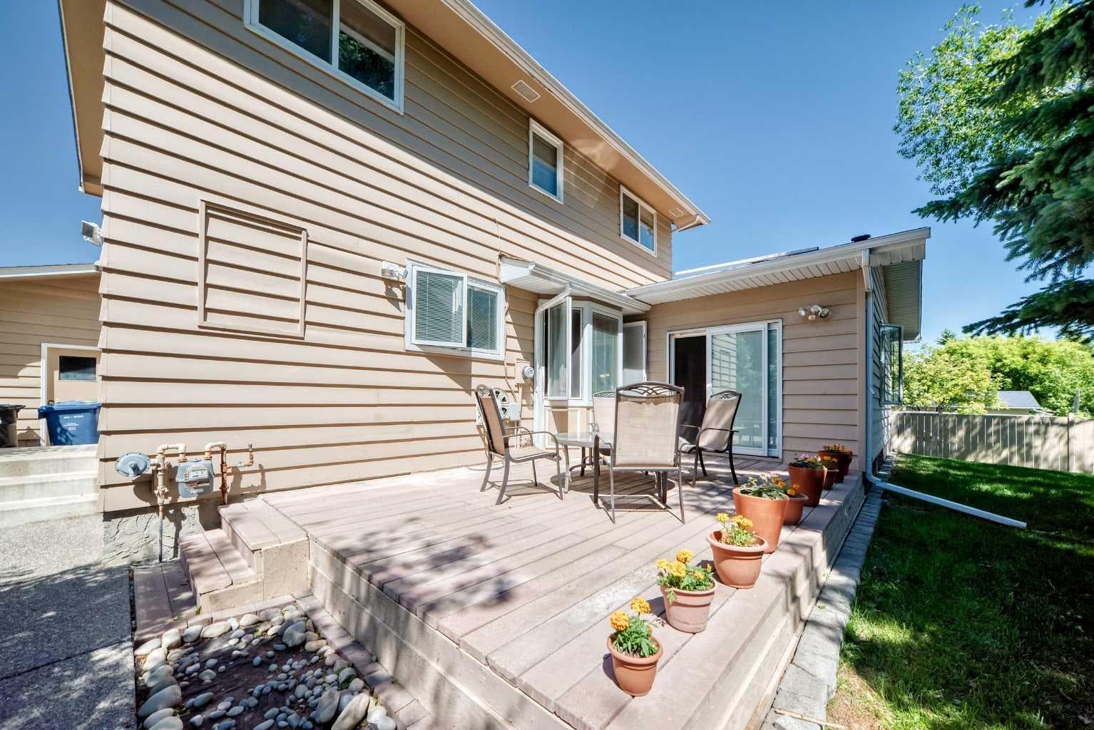 316 Parkland Way SE