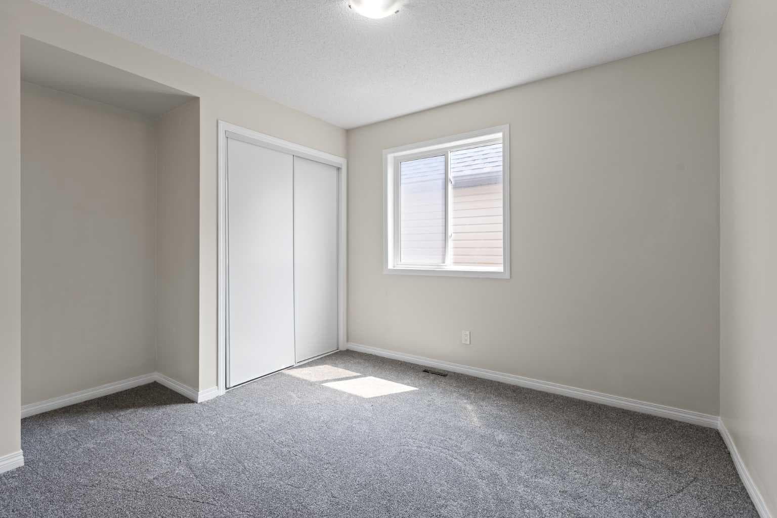 137 Windridge Road SW