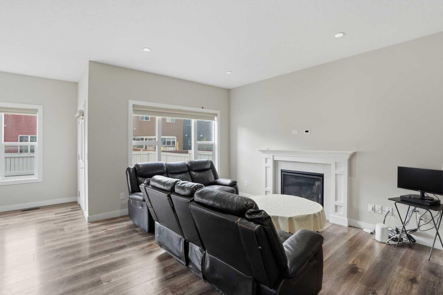 93 Saddlestone Place NE