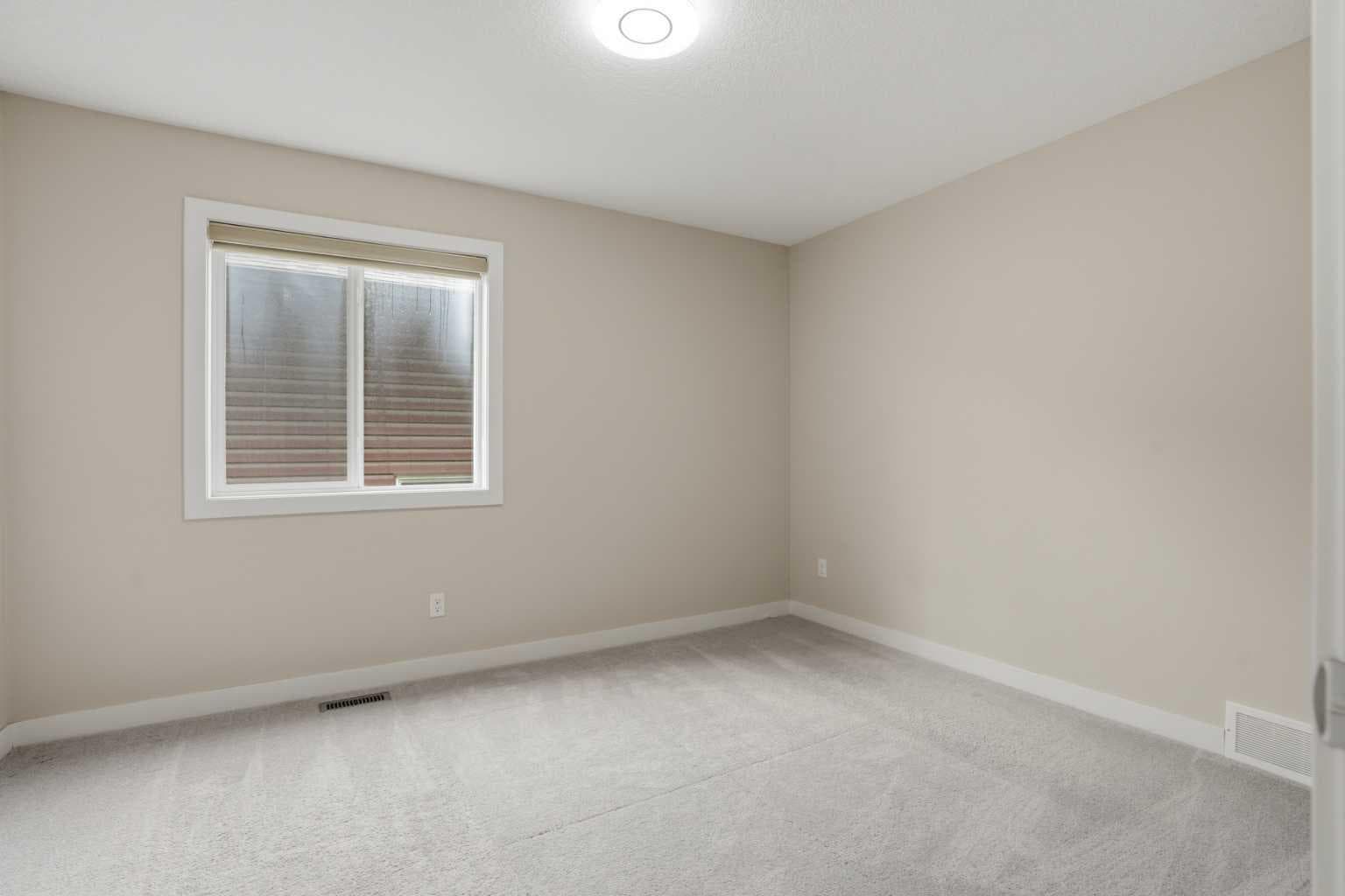 93 Saddlestone Place NE