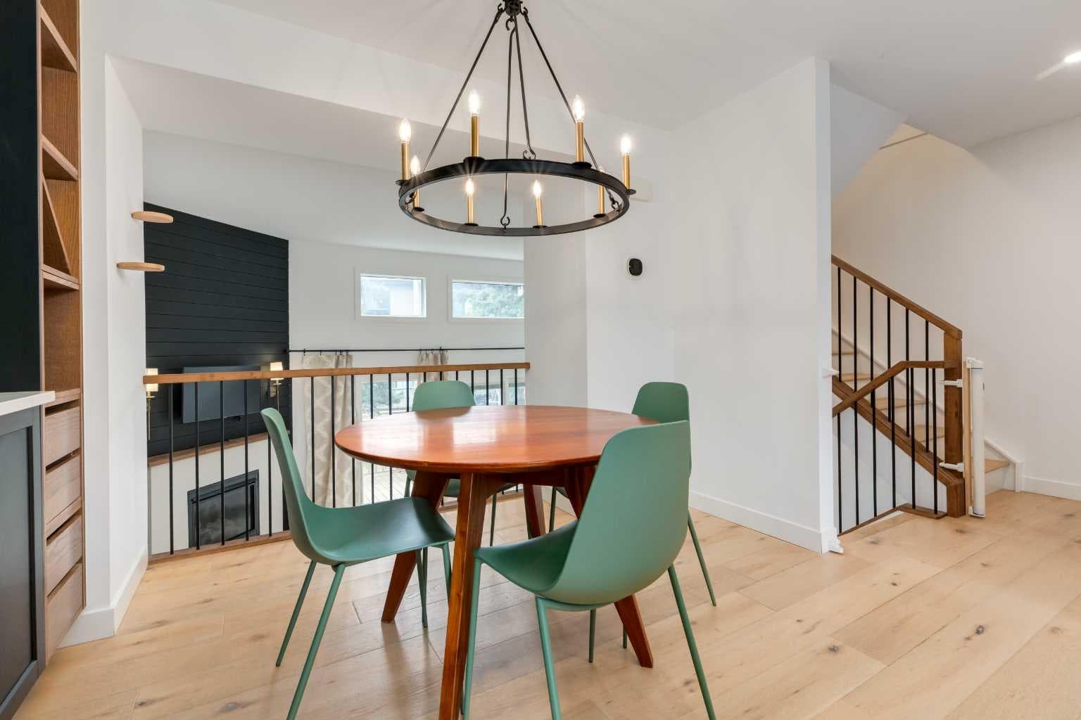 256 Point Mckay Terrace NW