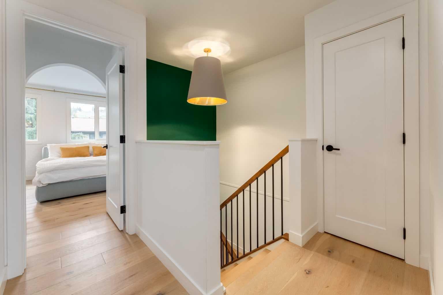 256 Point Mckay Terrace NW