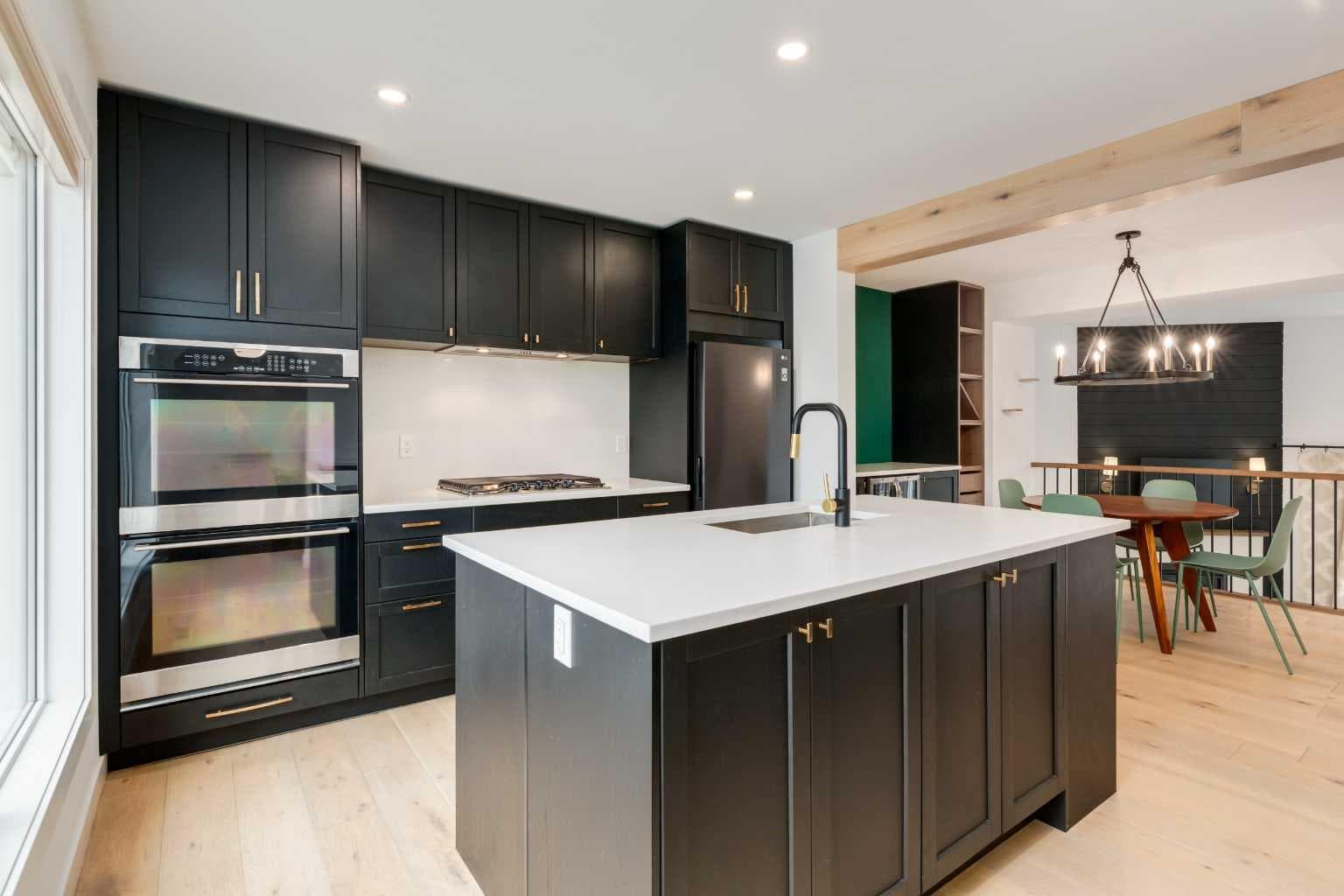 256 Point Mckay Terrace NW