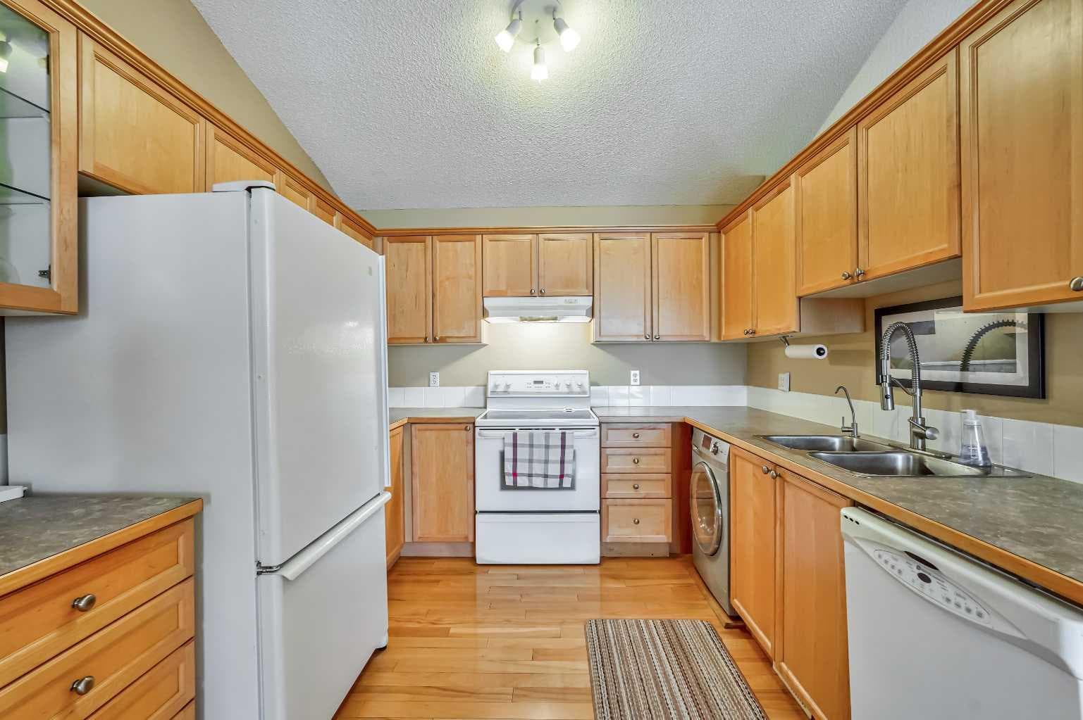 236 Covepark Close NE