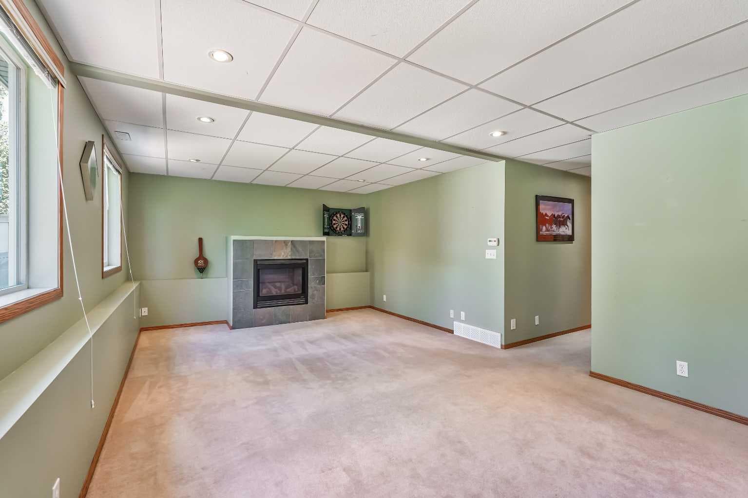 236 Covepark Close NE