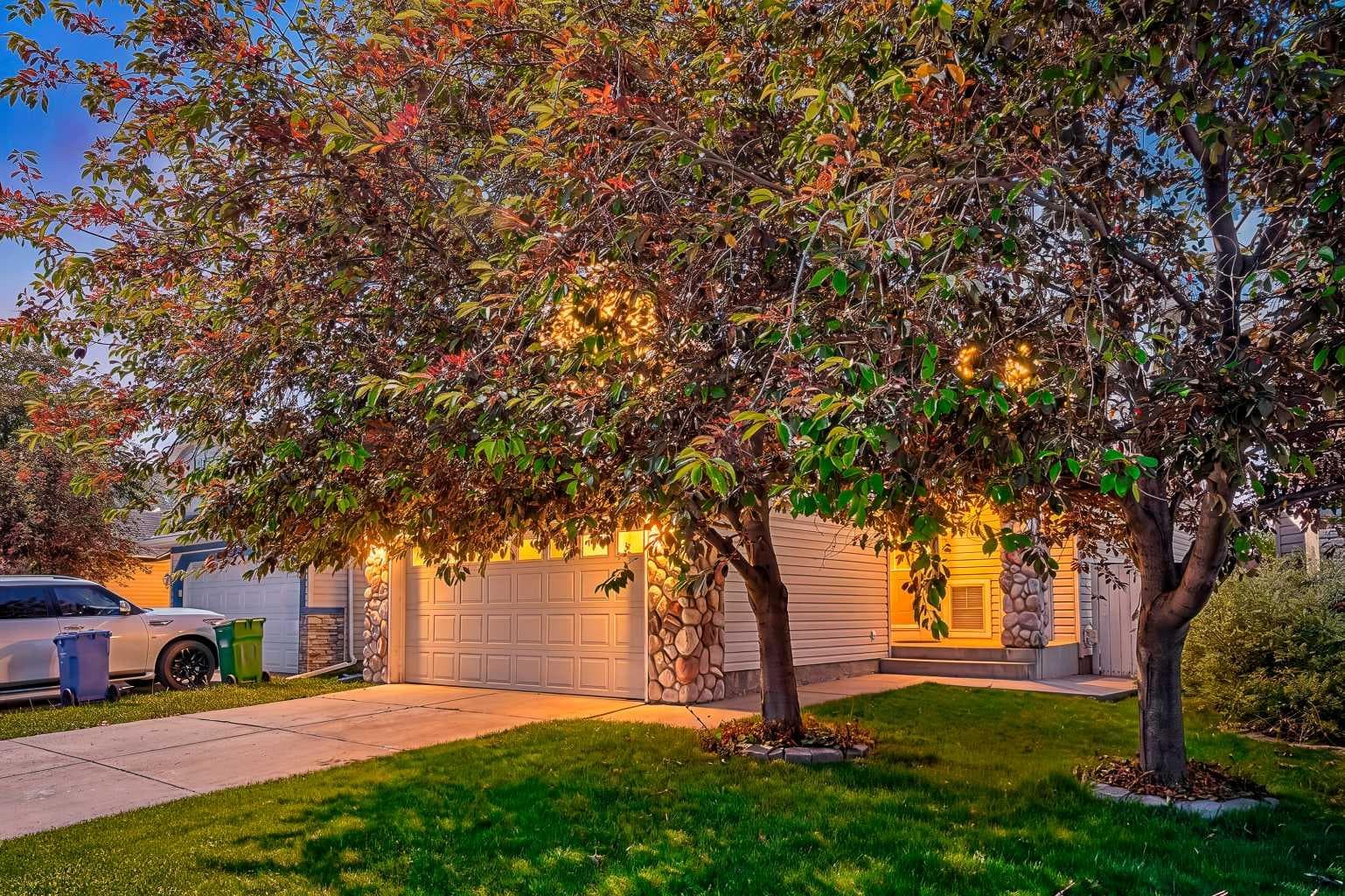 236 Covepark Close NE