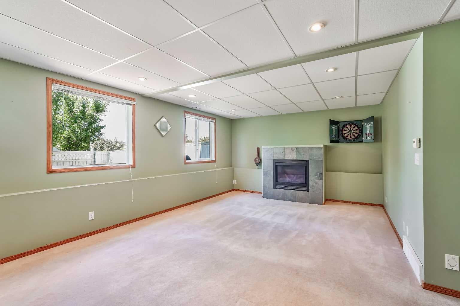 236 Covepark Close NE