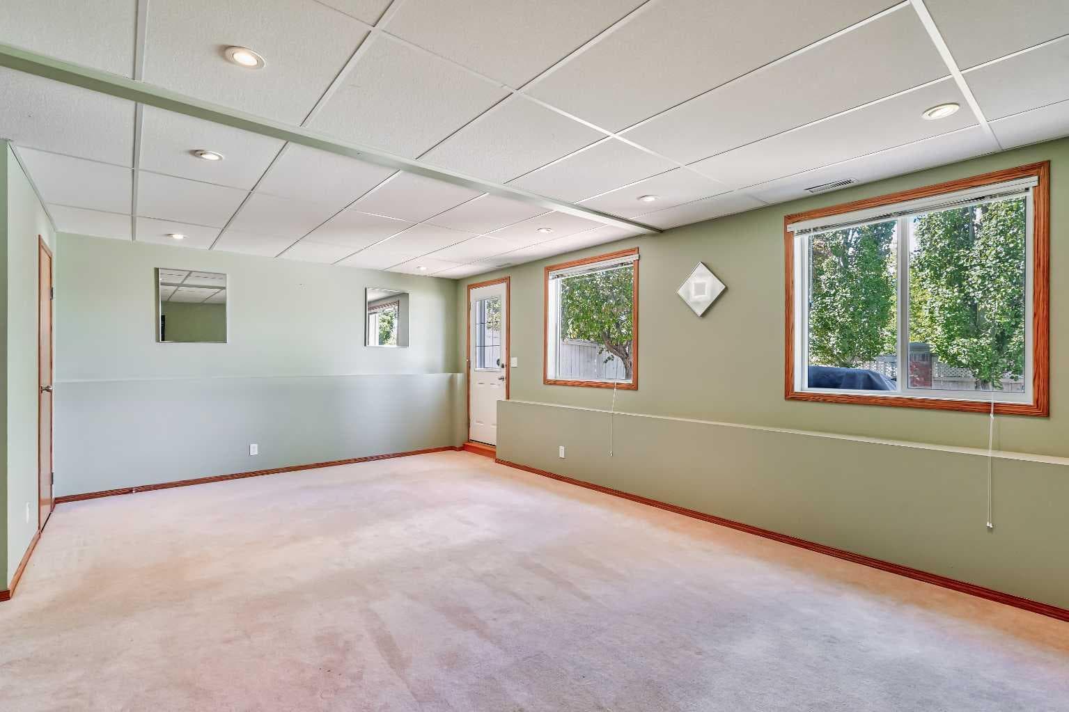 236 Covepark Close NE