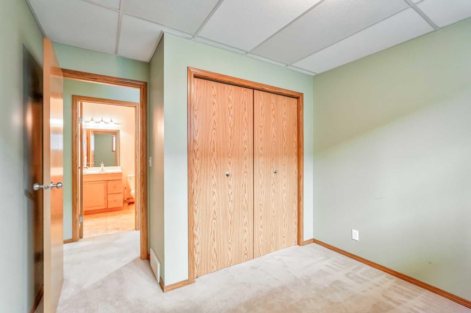 236 Covepark Close NE