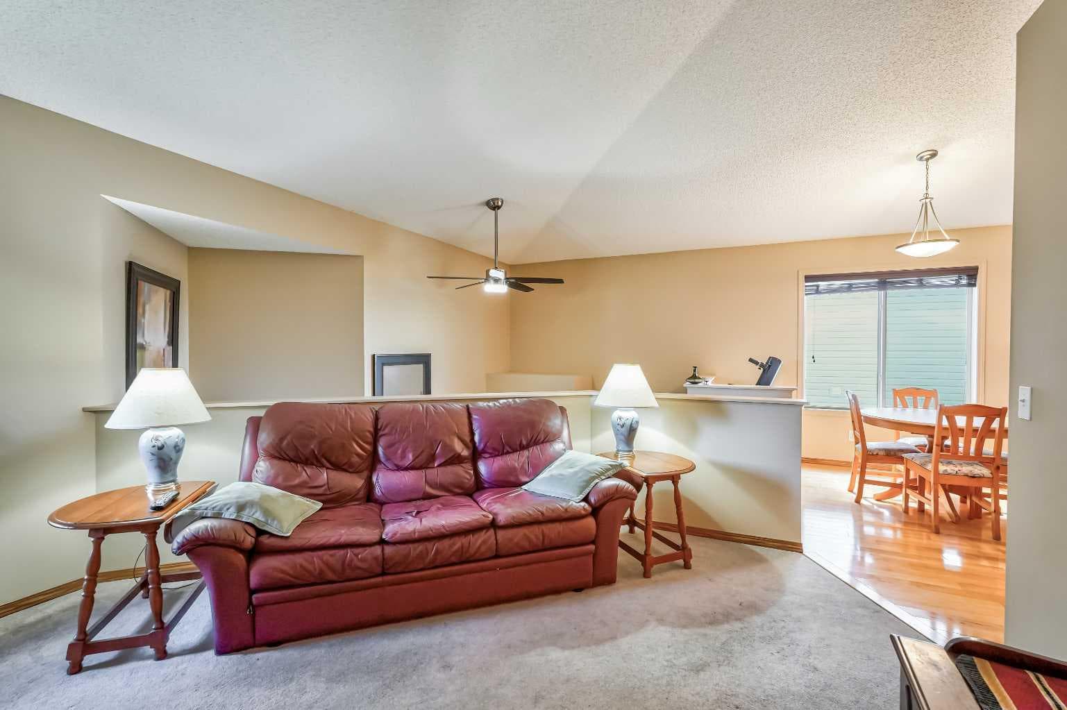 236 Covepark Close NE