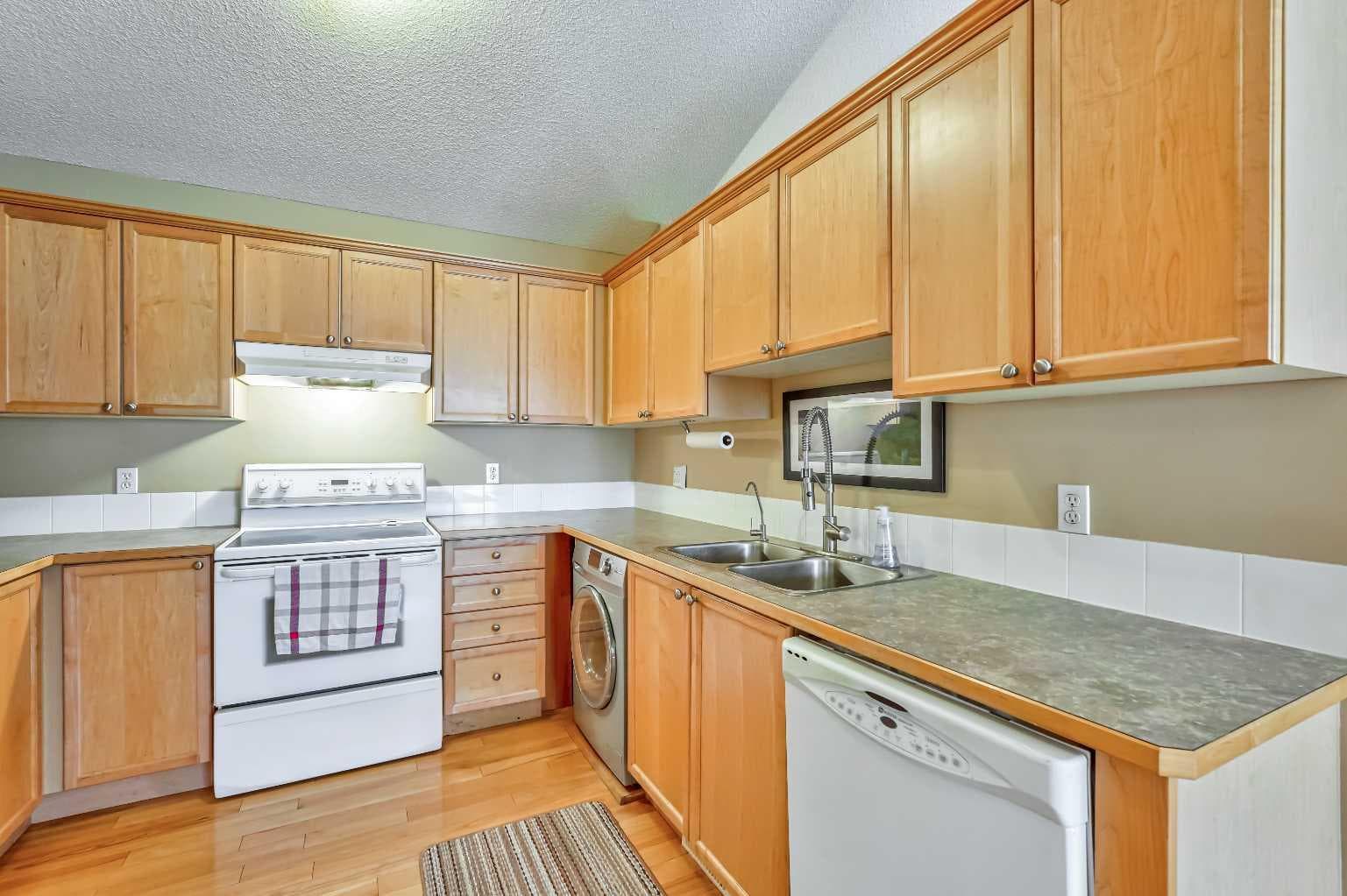 236 Covepark Close NE