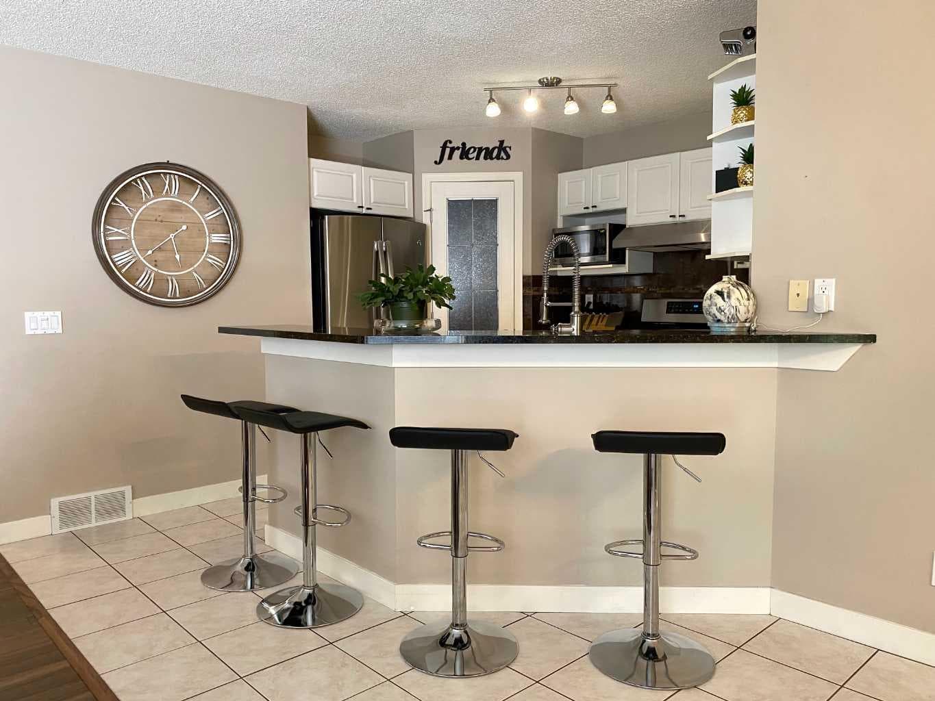 10 Elgin Drive SE
