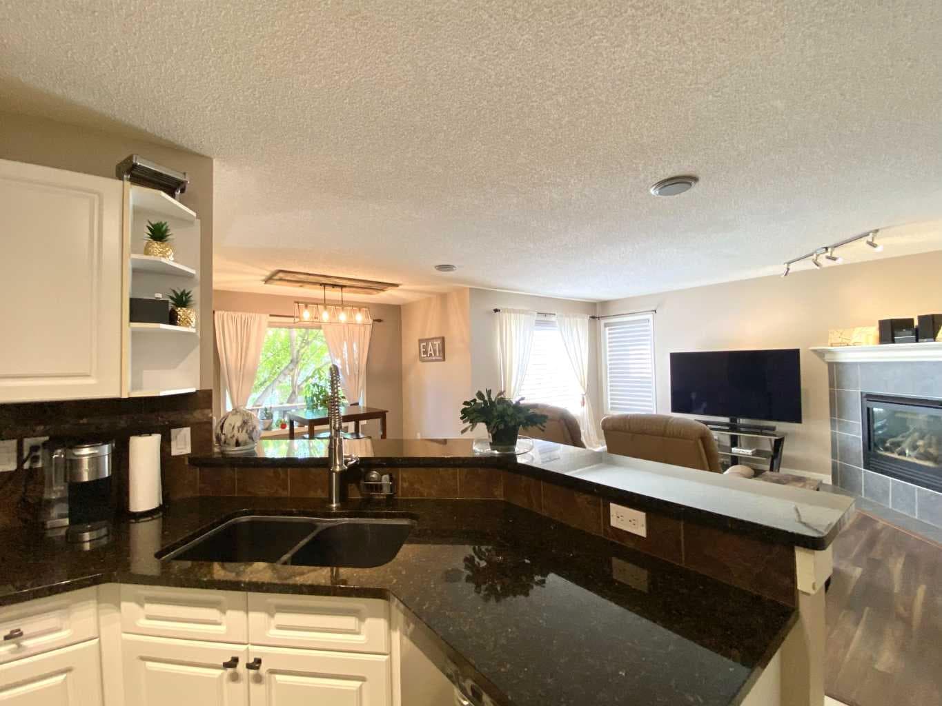 10 Elgin Drive SE