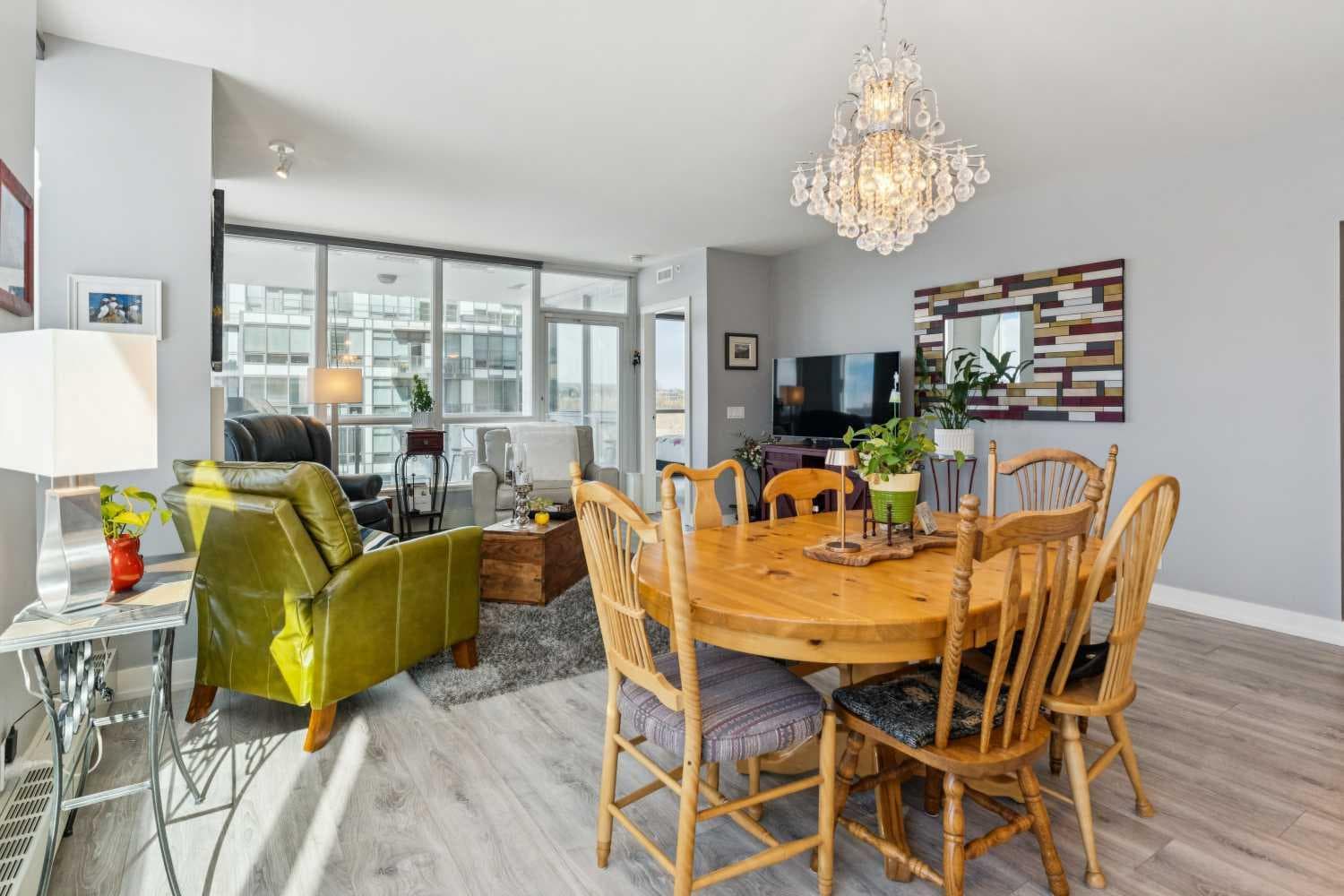 1321, 222 Riverfront Avenue SW