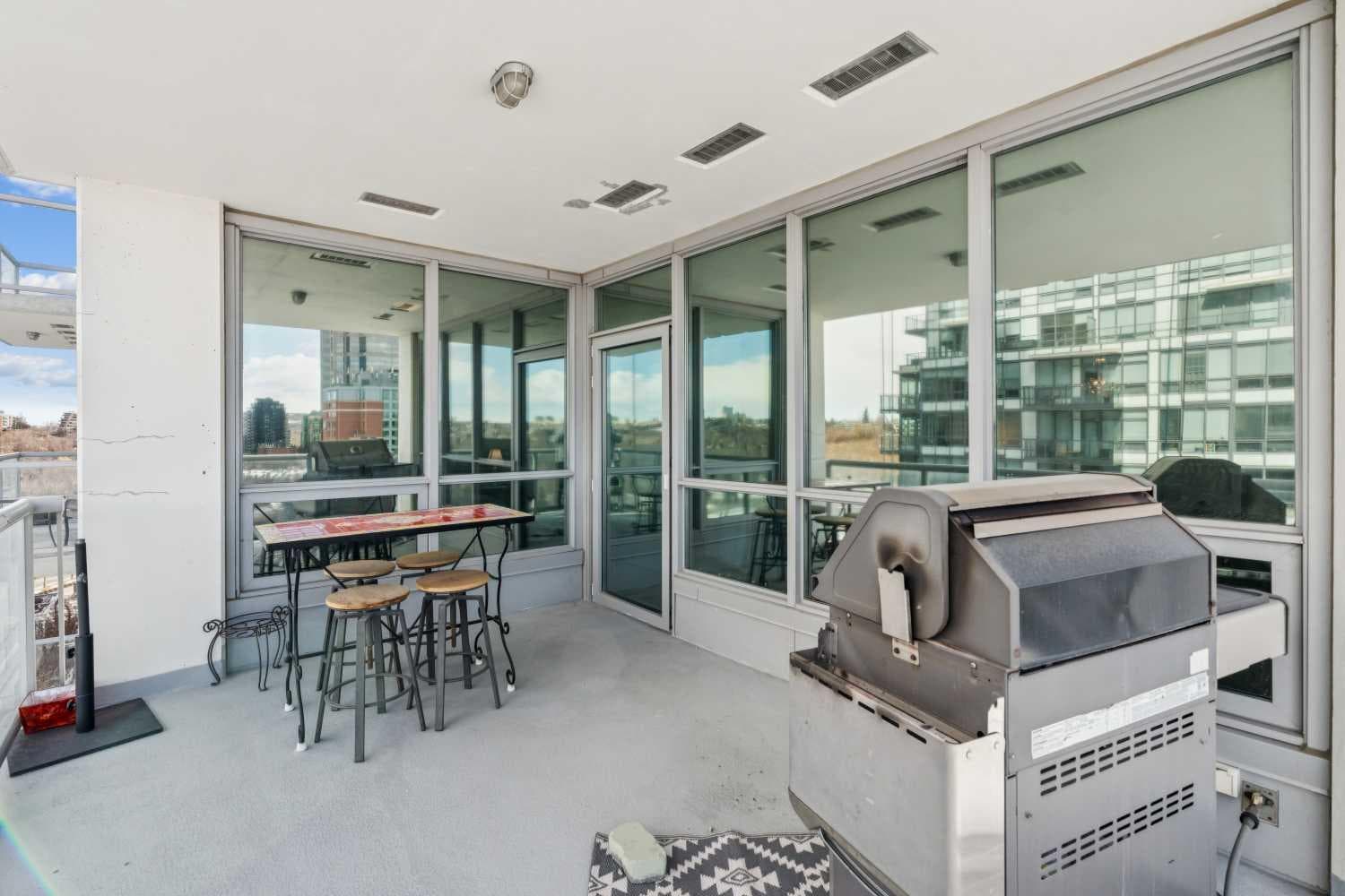 1321, 222 Riverfront Avenue SW