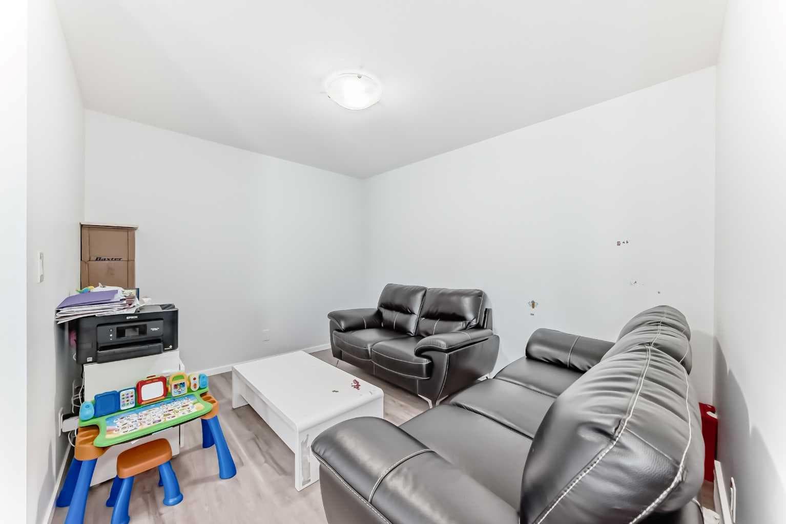 181 Yorkville Boulevard SW