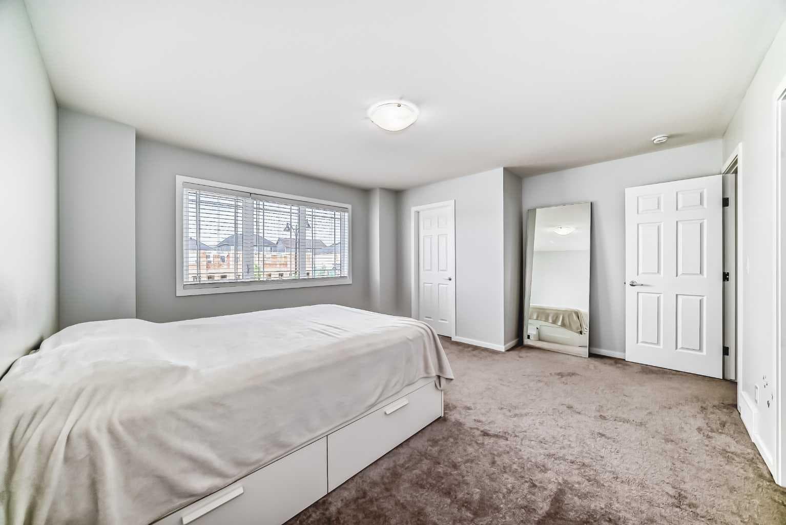 181 Yorkville Boulevard SW