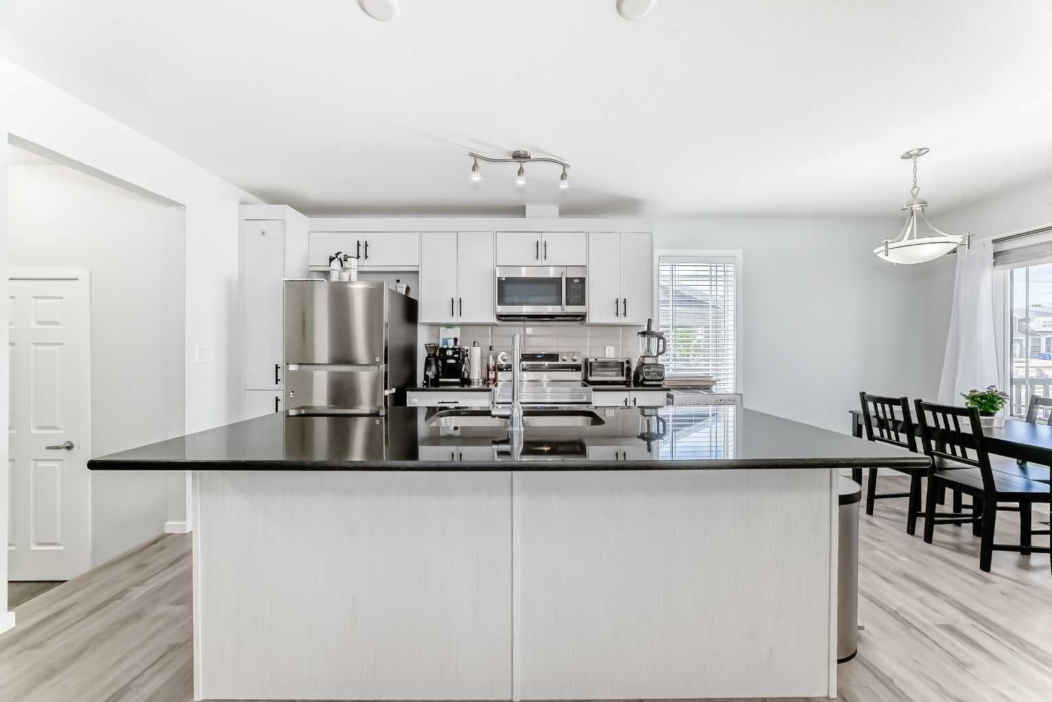 181 Yorkville Boulevard SW
