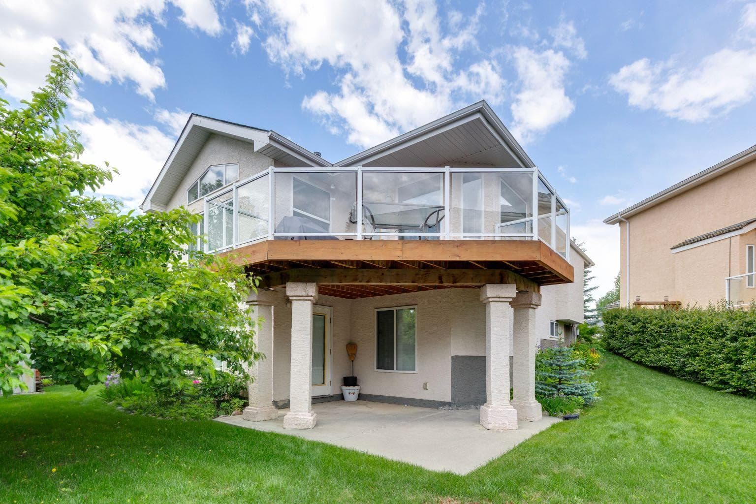 614 Sierra Madre Court SW