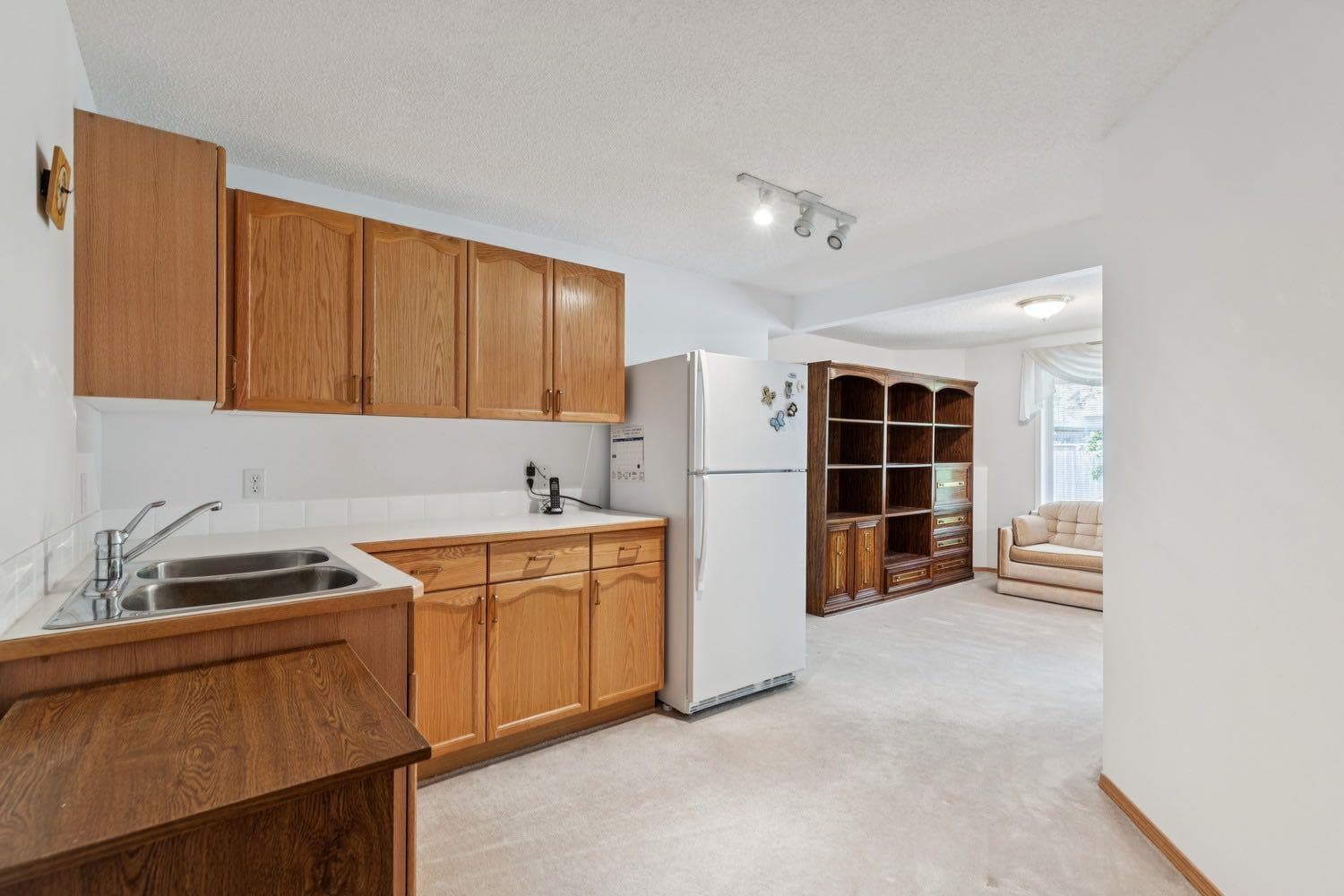 614 Sierra Madre Court SW