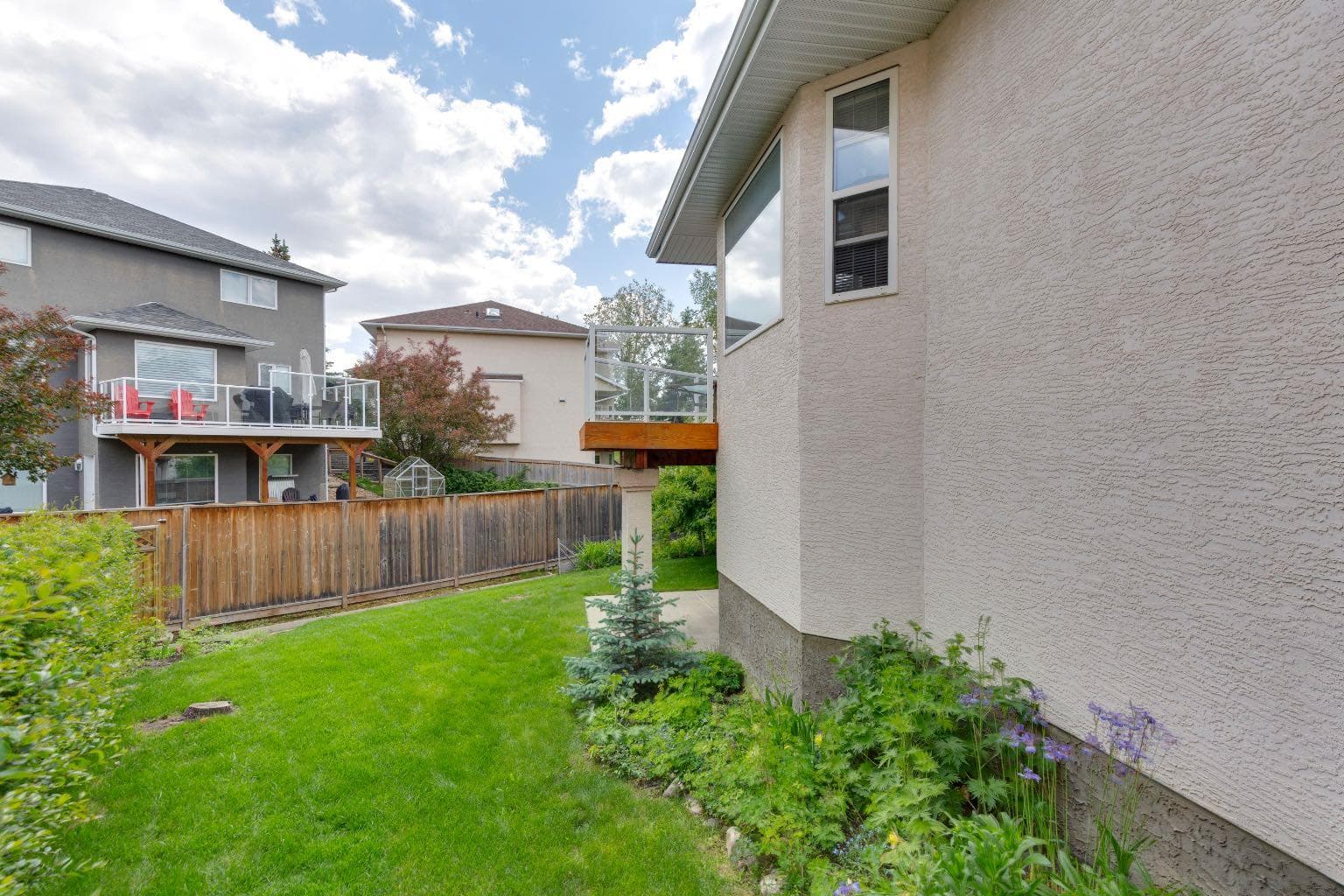 614 Sierra Madre Court SW
