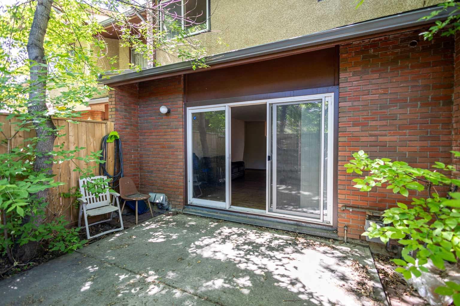 303, 1305 Glenmore Trail SW