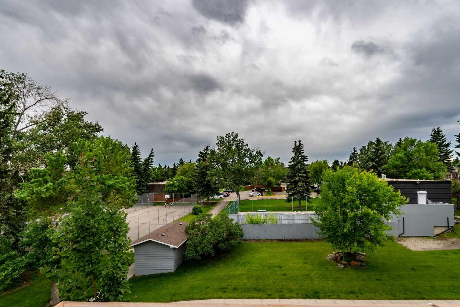 731, 11620 Elbow Drive SW