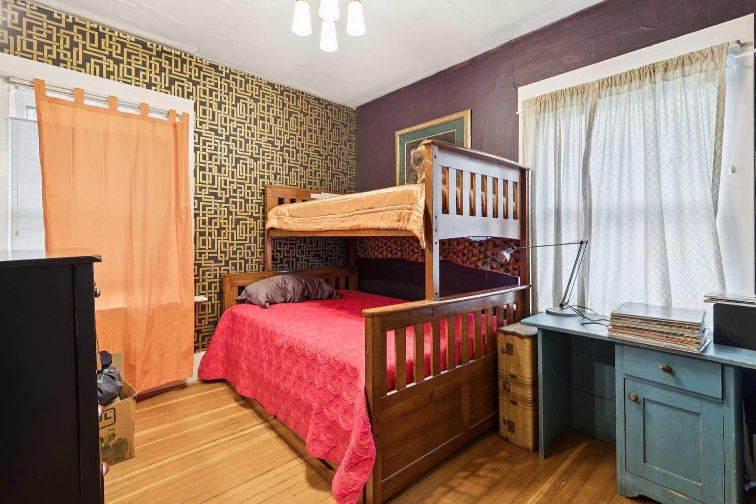506 38 Avenue SW