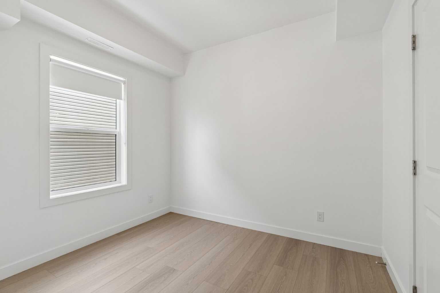 1001, 24 Rivercrest Drive 