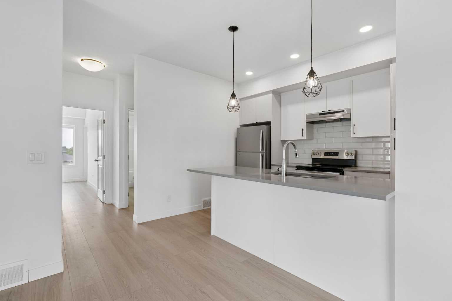 1001, 24 Rivercrest Drive 