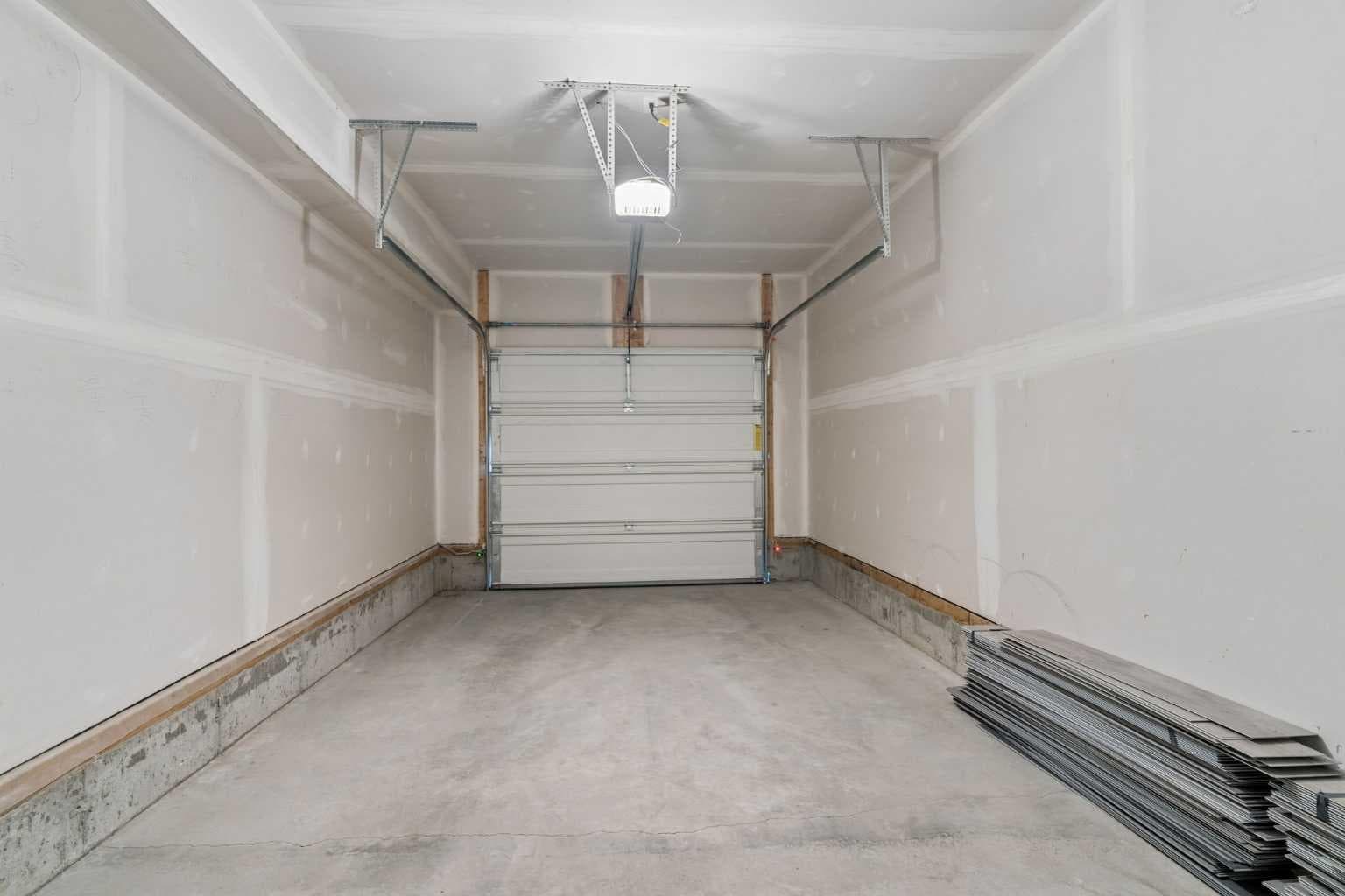 1001, 24 Rivercrest Drive 