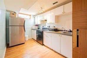 31 Martindale Close NE