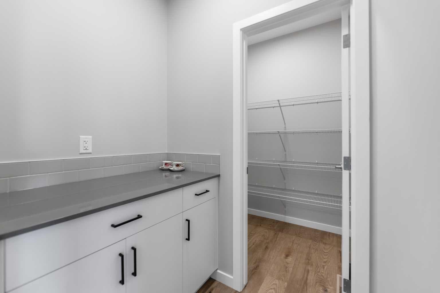 47 Carringvue Passage NW