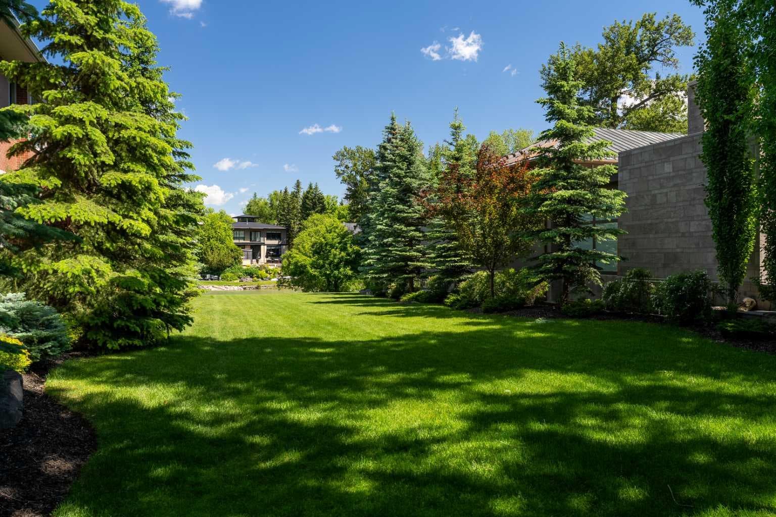 718 Riverdale Avenue SW